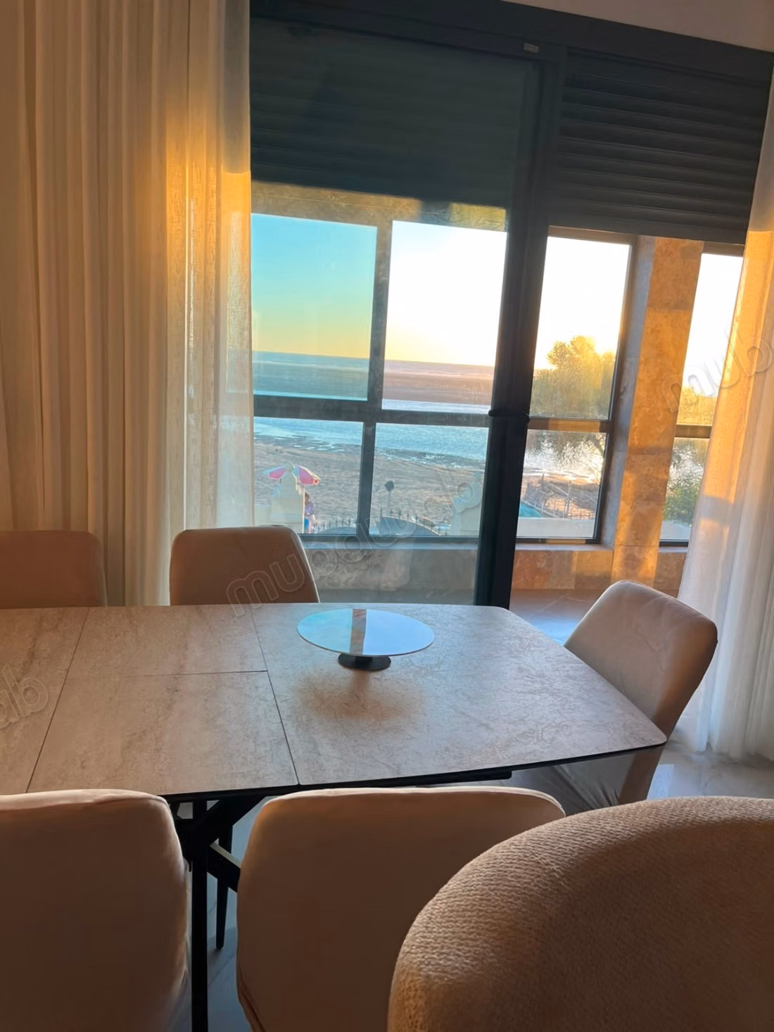 Casa de alto standing en venta en Asilah. Superficie total 180 m². Bien amueblado