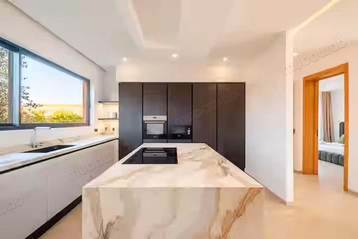 Maison de luxe à louer à Route Amizmiz. 5 pièces. Bien meublé