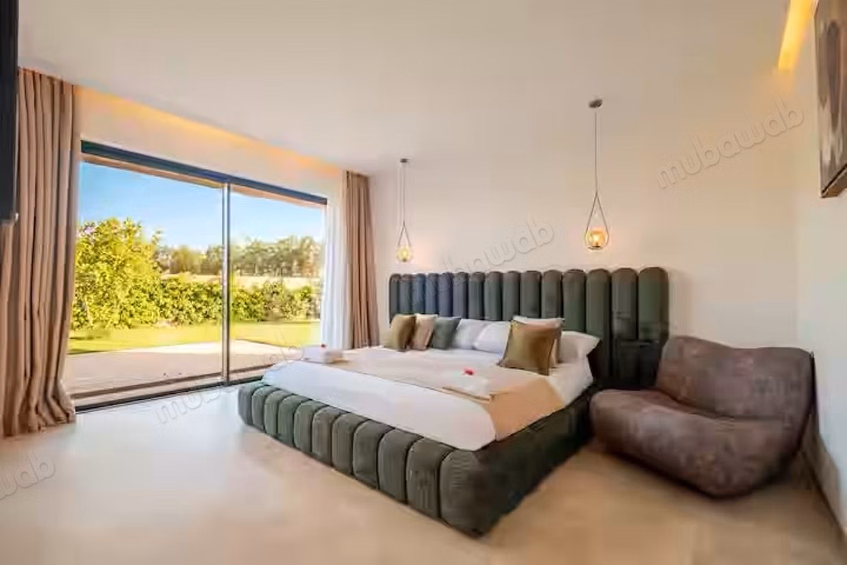 Maison de luxe à louer à Route Amizmiz. 5 pièces. Bien meublé
