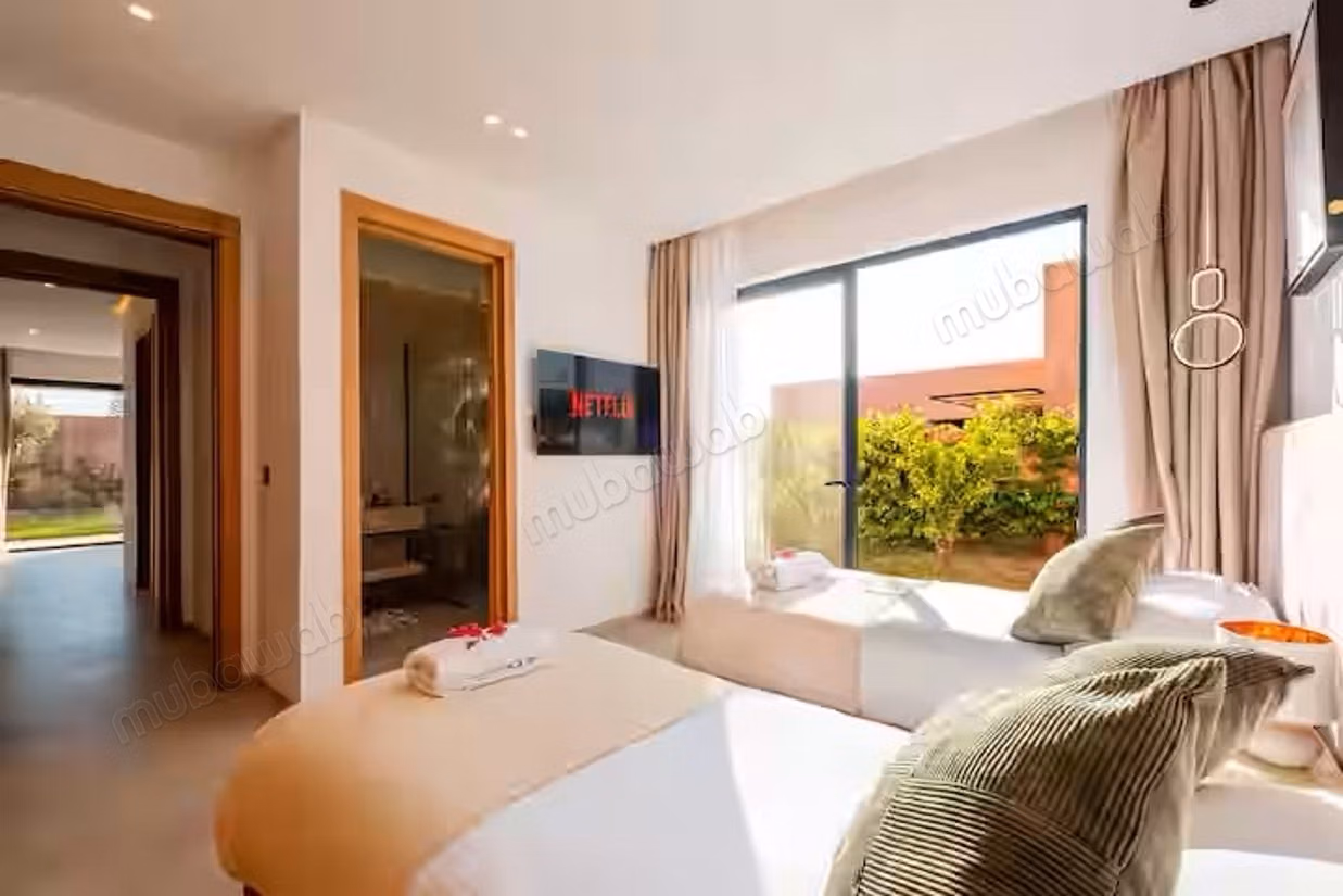 Maison de luxe à louer à Route Amizmiz. 5 pièces. Bien meublé