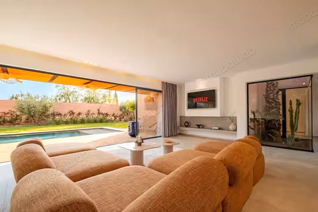 Maison de luxe à louer à Route Amizmiz. 5 pièces. Bien meublé