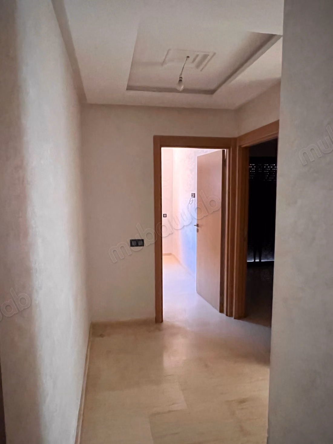 Appartement en location à Ouasis. 2 pièces. Avec ascenseur