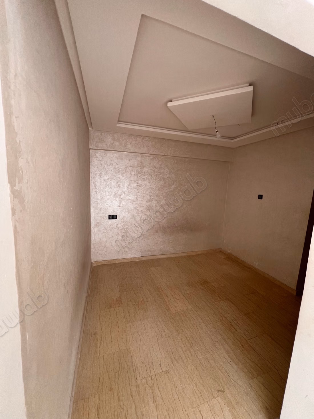 Appartement en location à Ouasis. 2 pièces. Avec ascenseur