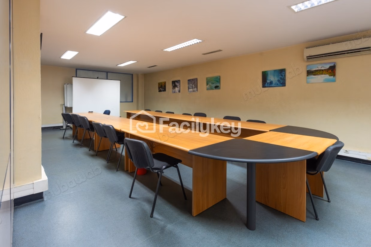 Bureau de 887 m² à Casablanca