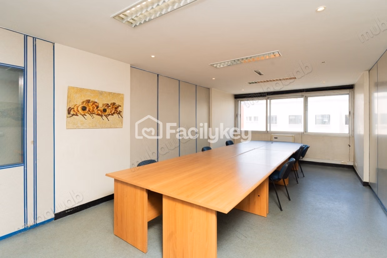 Bureau de 887 m² à Casablanca