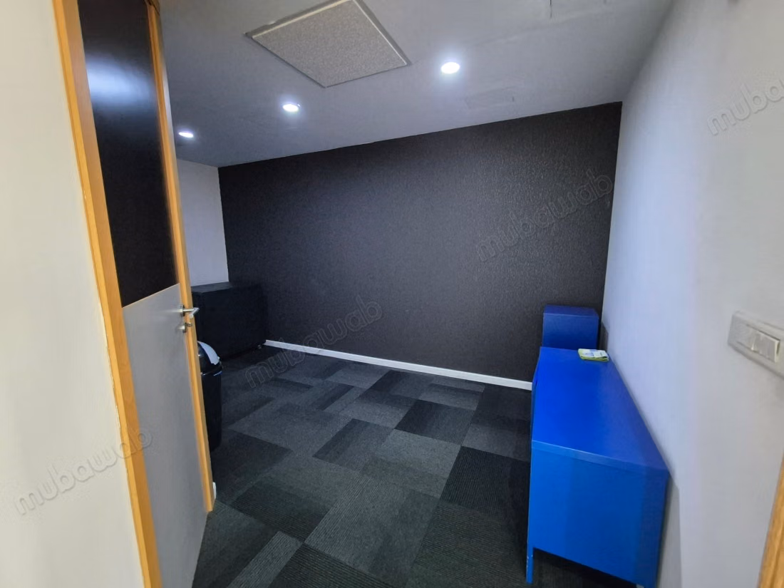 Plateau bureau rénové, aménagé 277m²