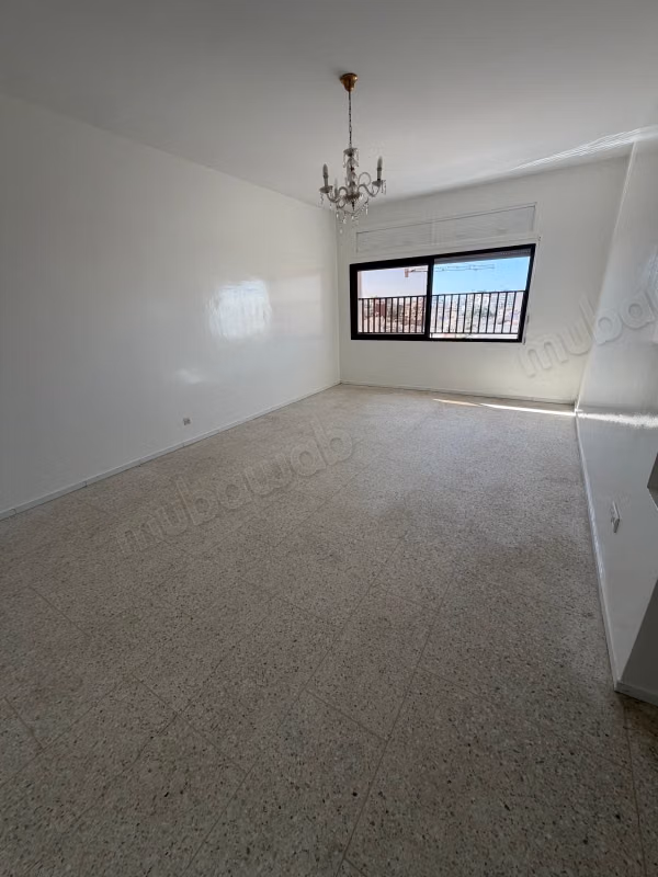 Apartamento en alquiler en Belvédère. 2 habitaciones agradables. Con ascensor y terraza