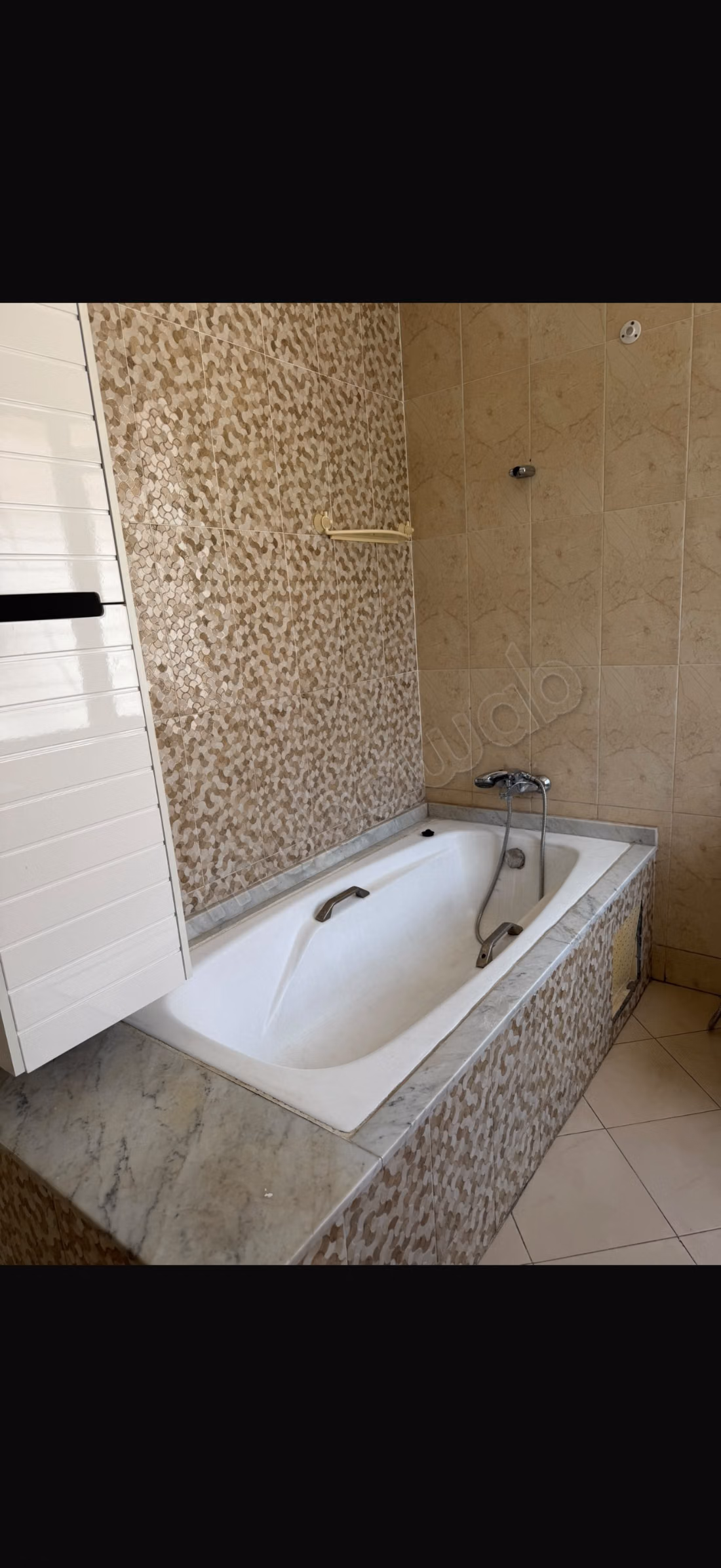 Villa en venta en Mandarona. Cerca de Marjane California