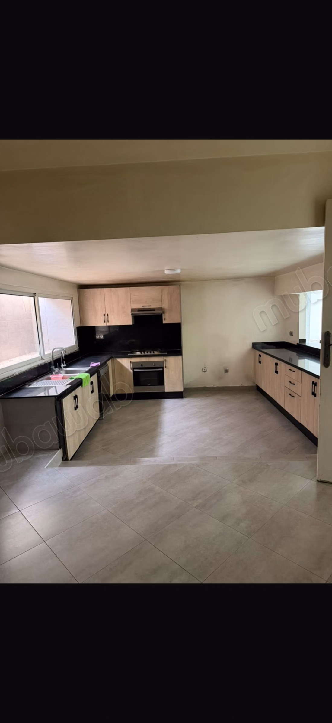 Villa en venta en Mandarona. Cerca de Marjane California