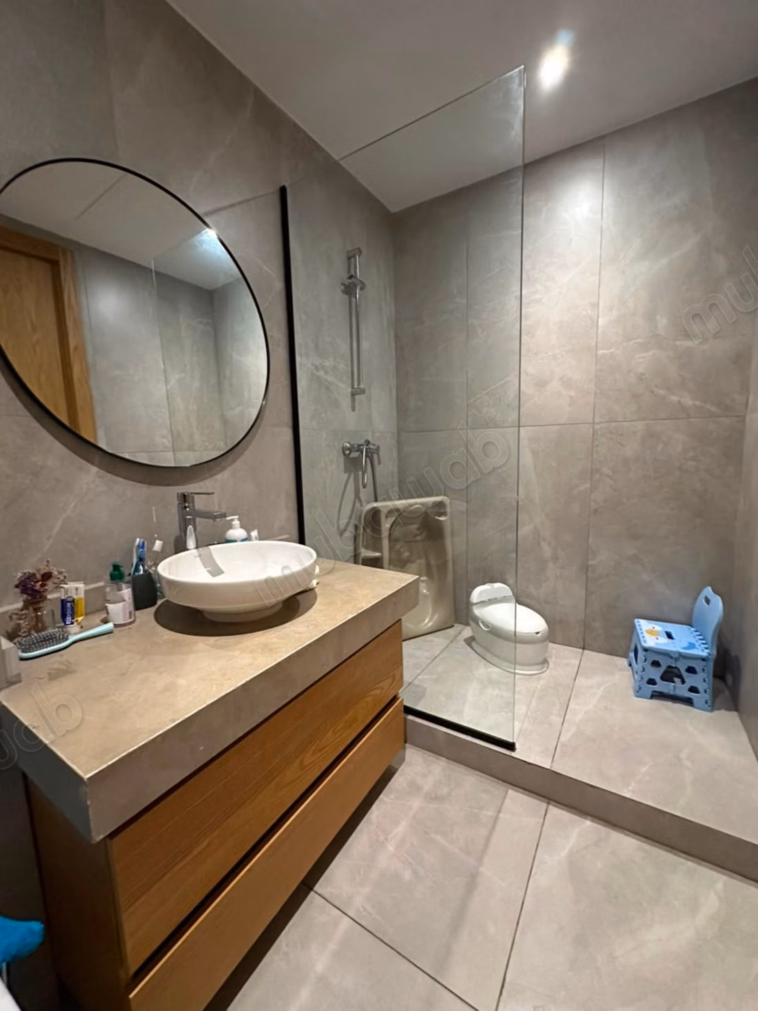 Dwars appartement te koop