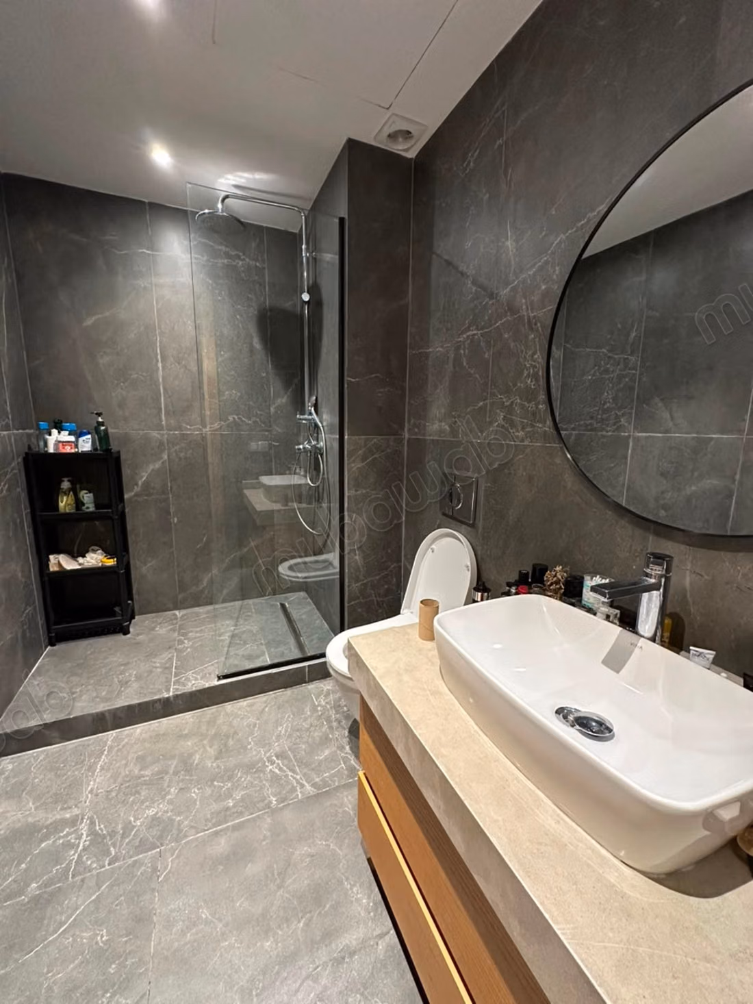 Dwars appartement te koop