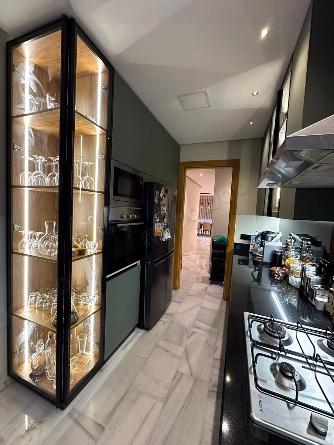Dwars appartement te koop