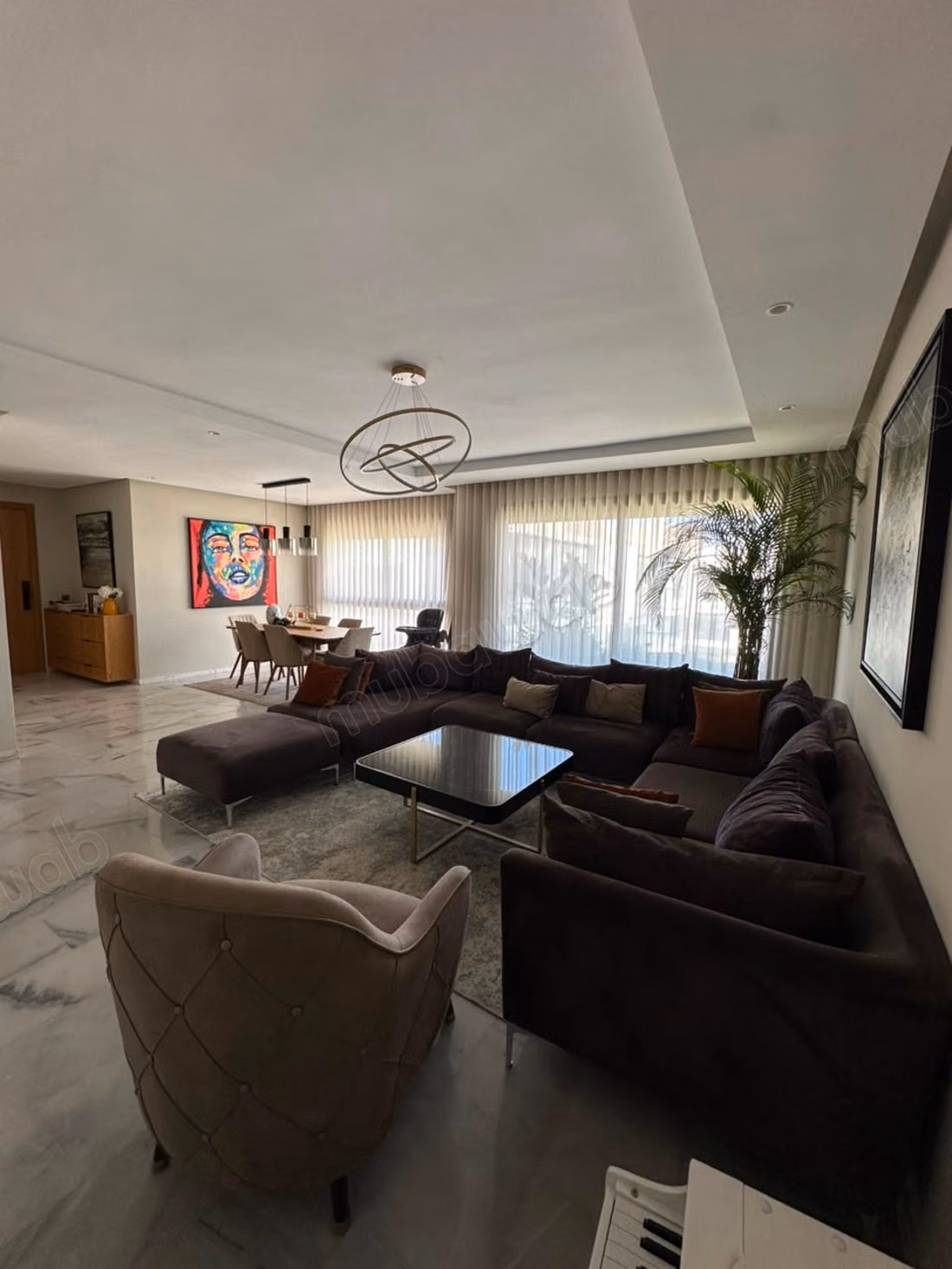 Dwars appartement te koop