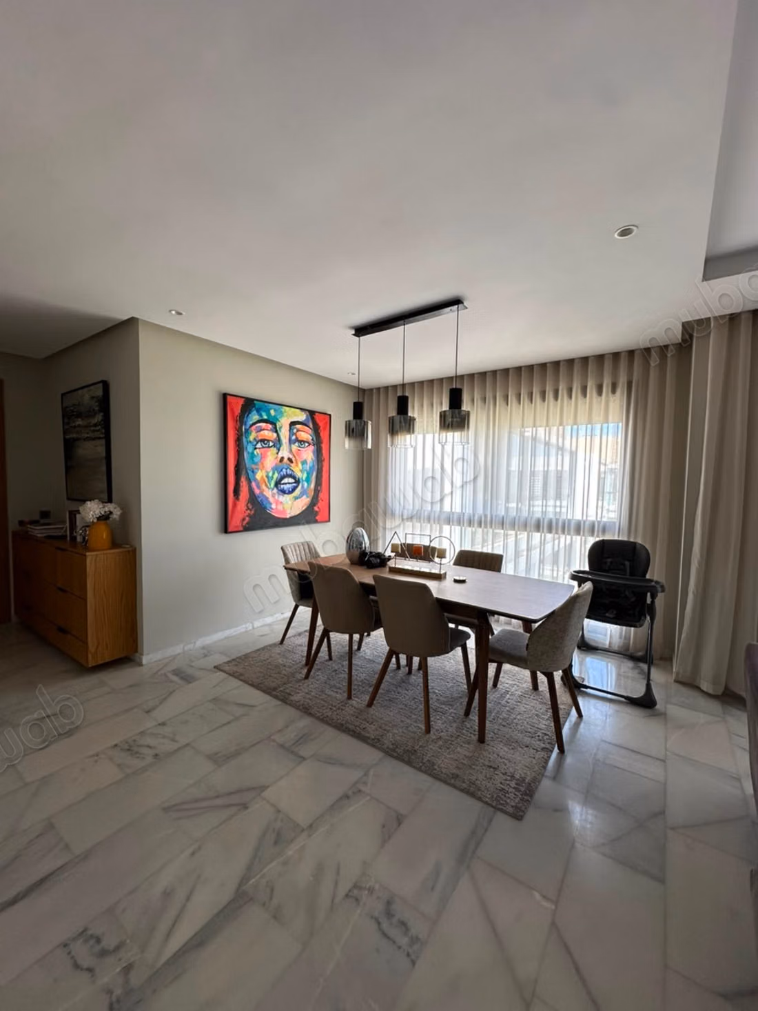 Dwars appartement te koop