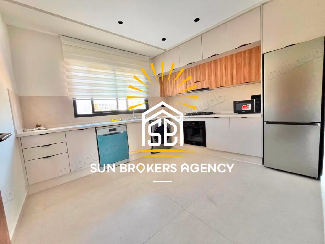 Tres joli bien moderno con palmera, 2 habitaciones nuevas