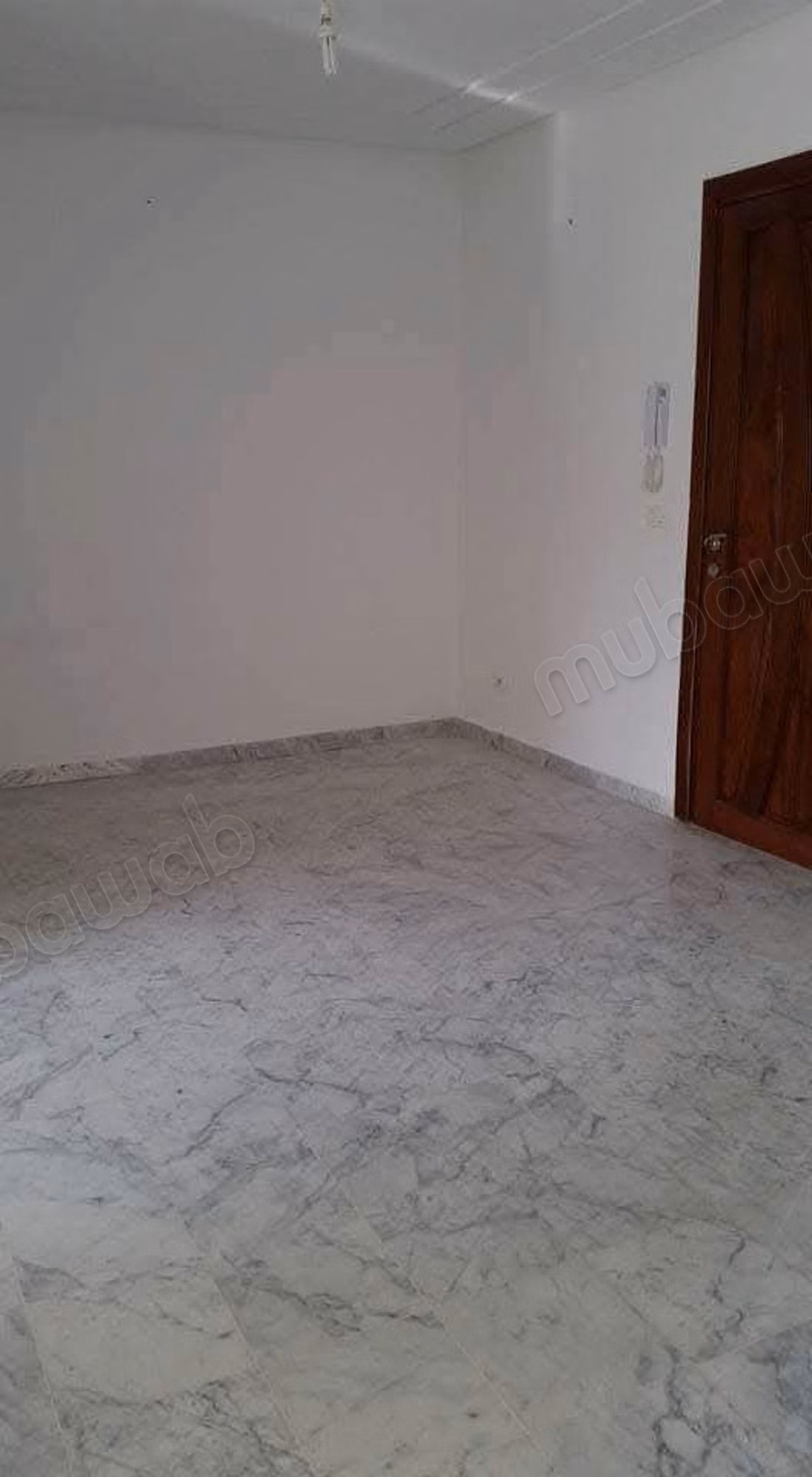 Vendita di un bel appartamento a Sidi Daoued. Superficie 73 mq. Spazi verdi e ascensore