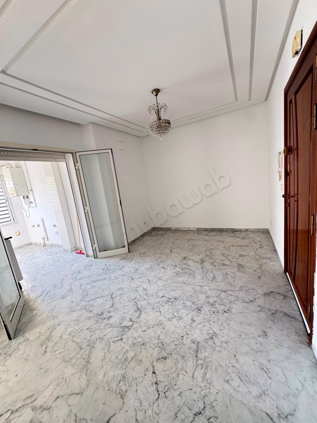 Vendita di un bel appartamento a Sidi Daoued. Superficie 73 mq. Spazi verdi e ascensore