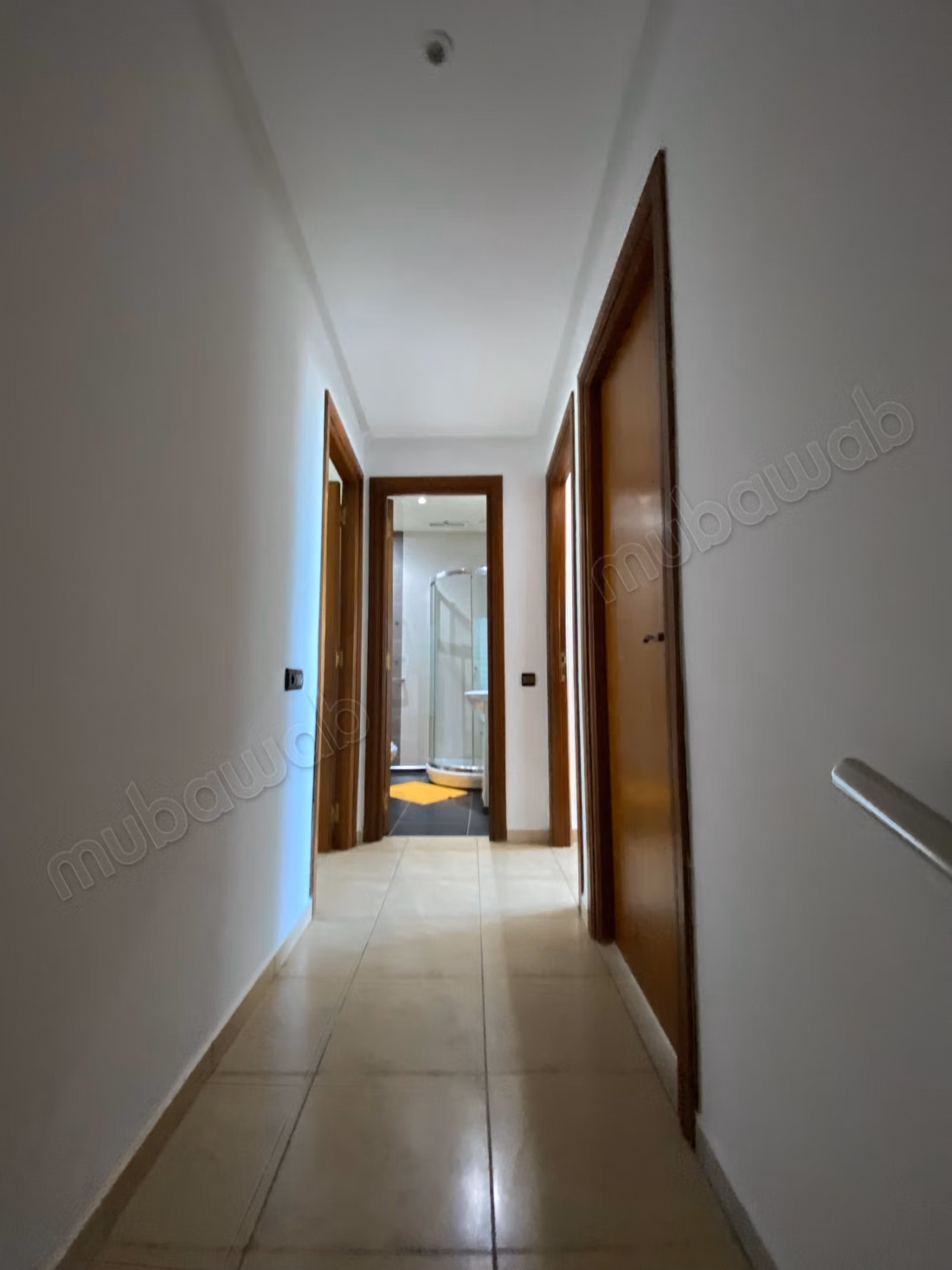 Huur dit triplex in Harhoura. 3 slaapkamers. Groot balkon