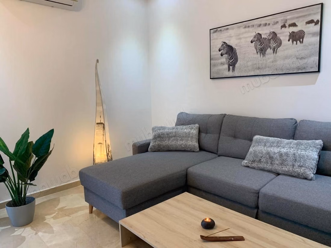 A vendre ou à louer studio meublé rez jardin à dar bouazza