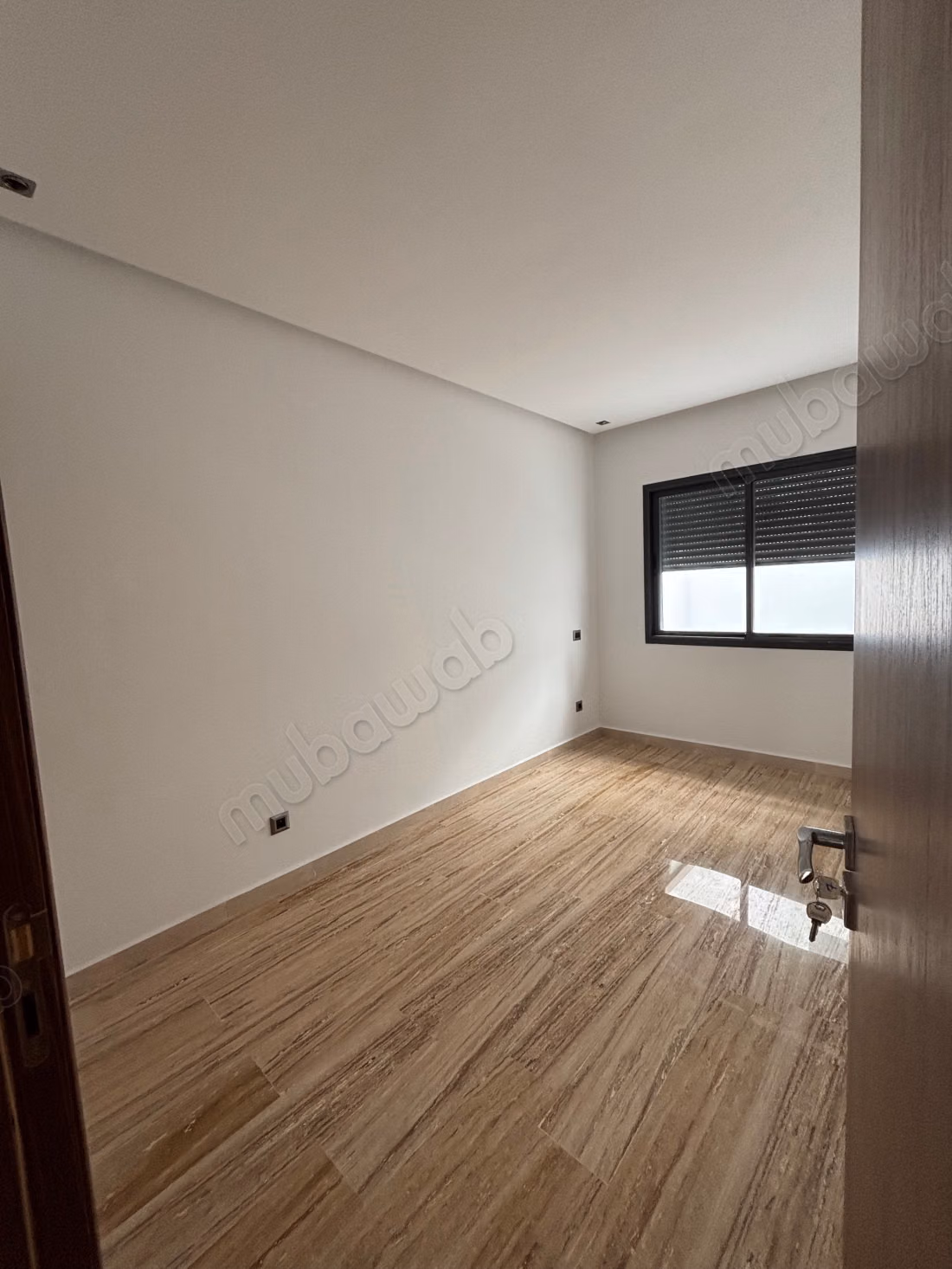 Affitto di un appartamento a Belvédère. Superficie di 100 m². Con ascensore e terrazza