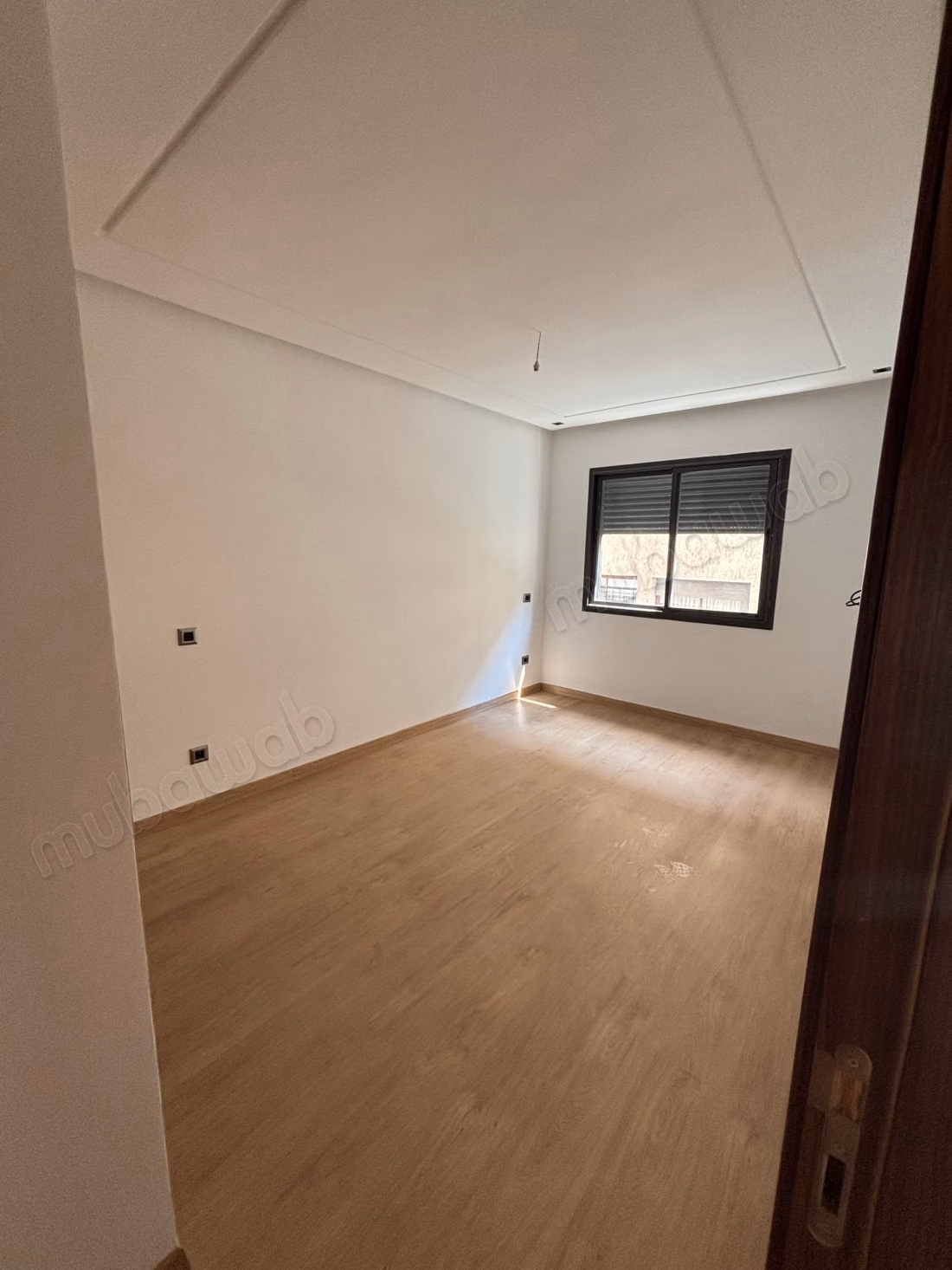 Affitto di un appartamento a Belvédère. Superficie di 100 m². Con ascensore e terrazza