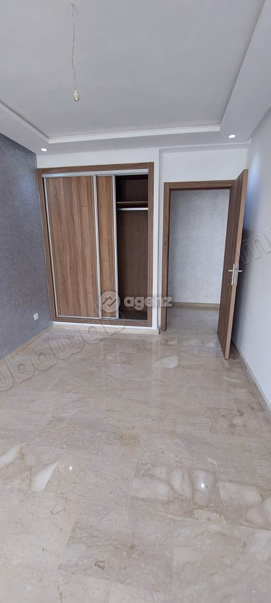 Studio à vendre 80 m² 
Aïn Sebaâ 
Casablanca — 4