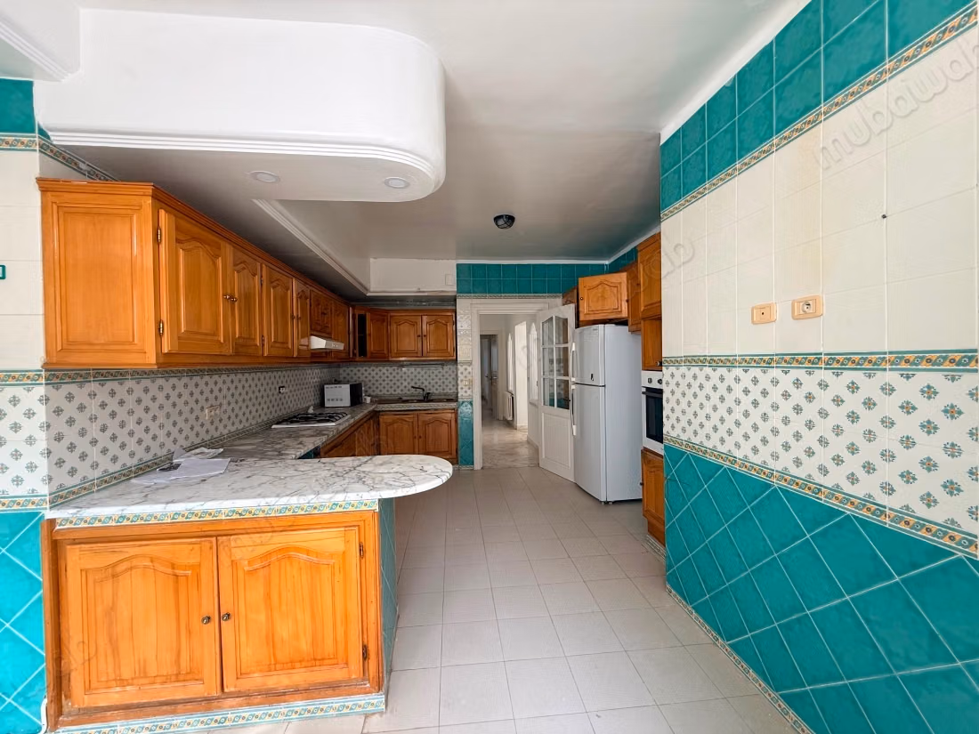 À Louer une villa avec piscine à Carthage