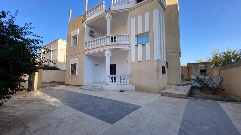 In Vendita Villa S5 città Ghazela