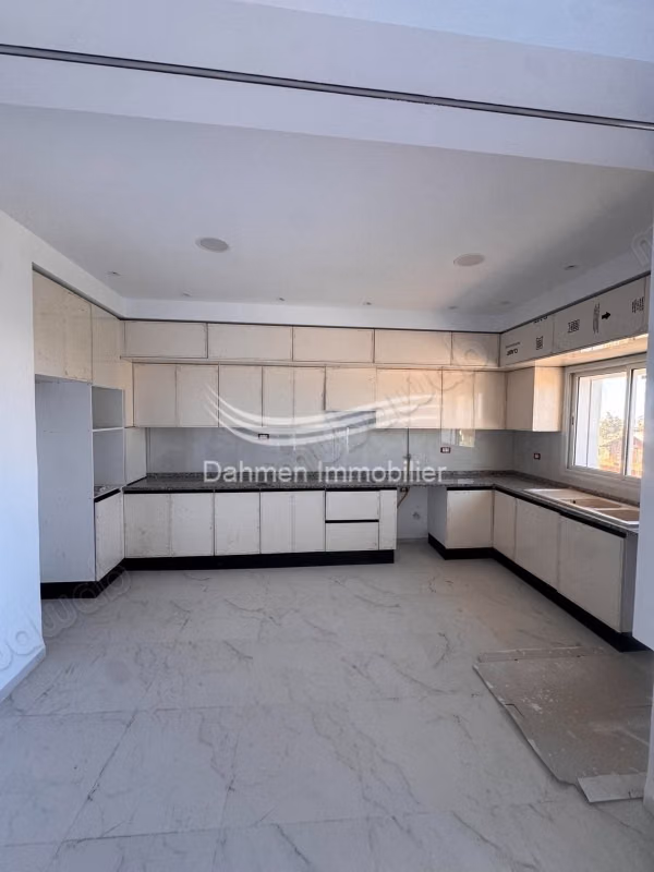 Location annuelle étage de villa s3 kantaoui