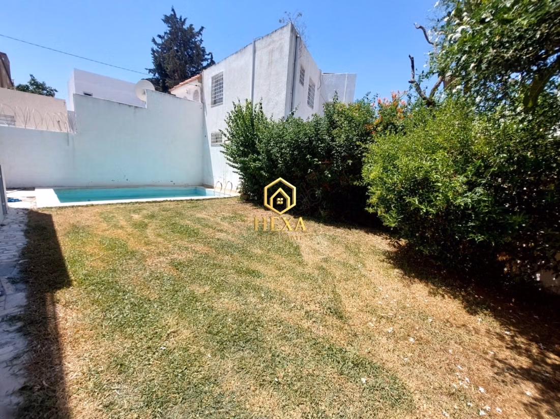 Rez de chaussée S3 meublé avec piscine à Carthage