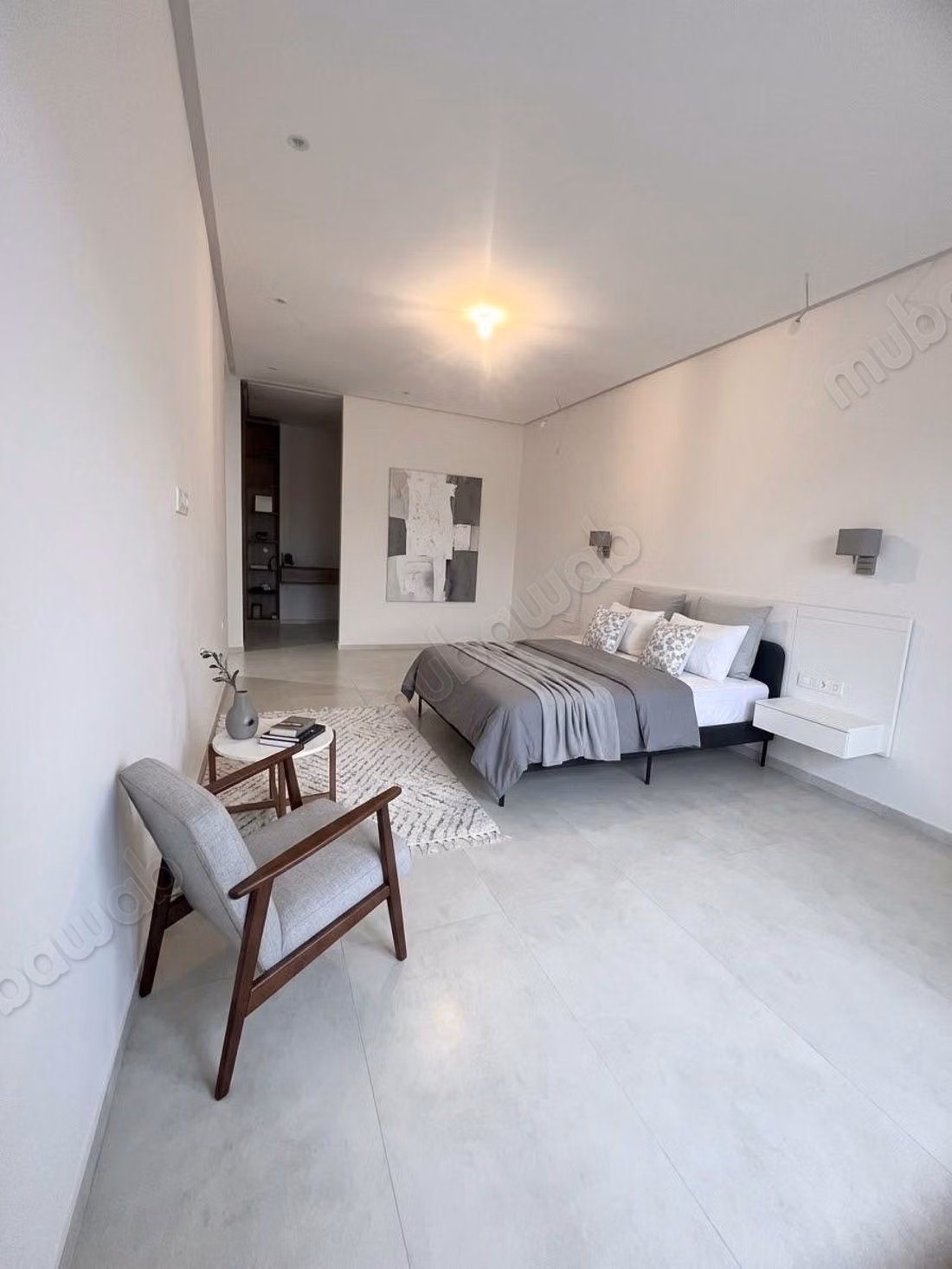 Beautiful villa for sale on Route de Tahanaout. 4 comfortable bedrooms. Pool and concierge service