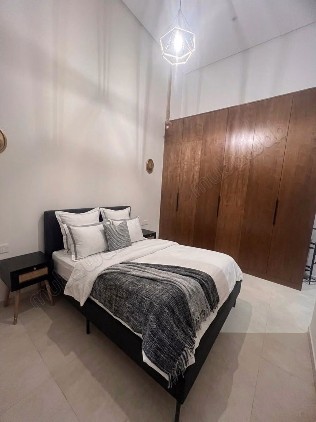 Beautiful villa for sale on Route de Tahanaout. 4 comfortable bedrooms. Pool and concierge service