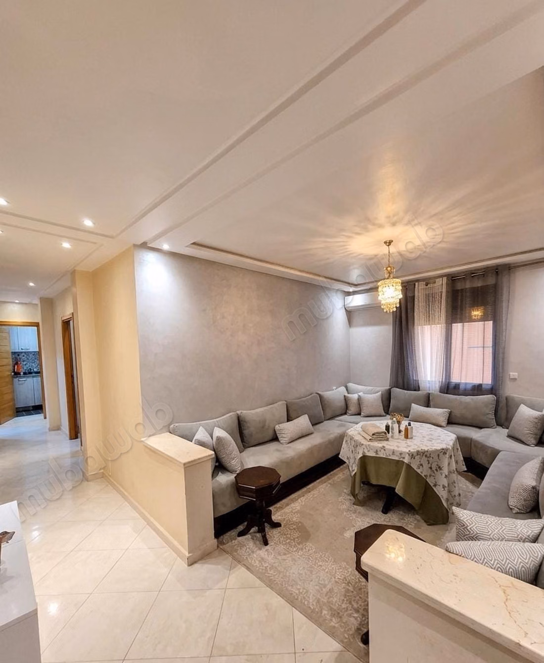 Un magnifique appartement neuf et tout équipé au 1er étage sur la corniche de El Mansouria