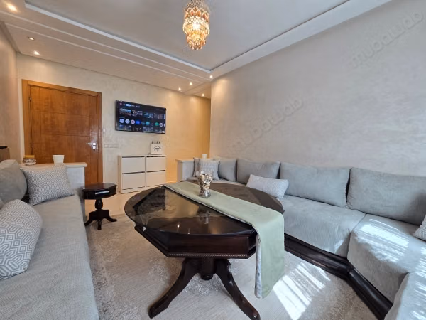 Un magnifique appartement neuf et tout équipé au 1er étage sur la corniche de El Mansouria