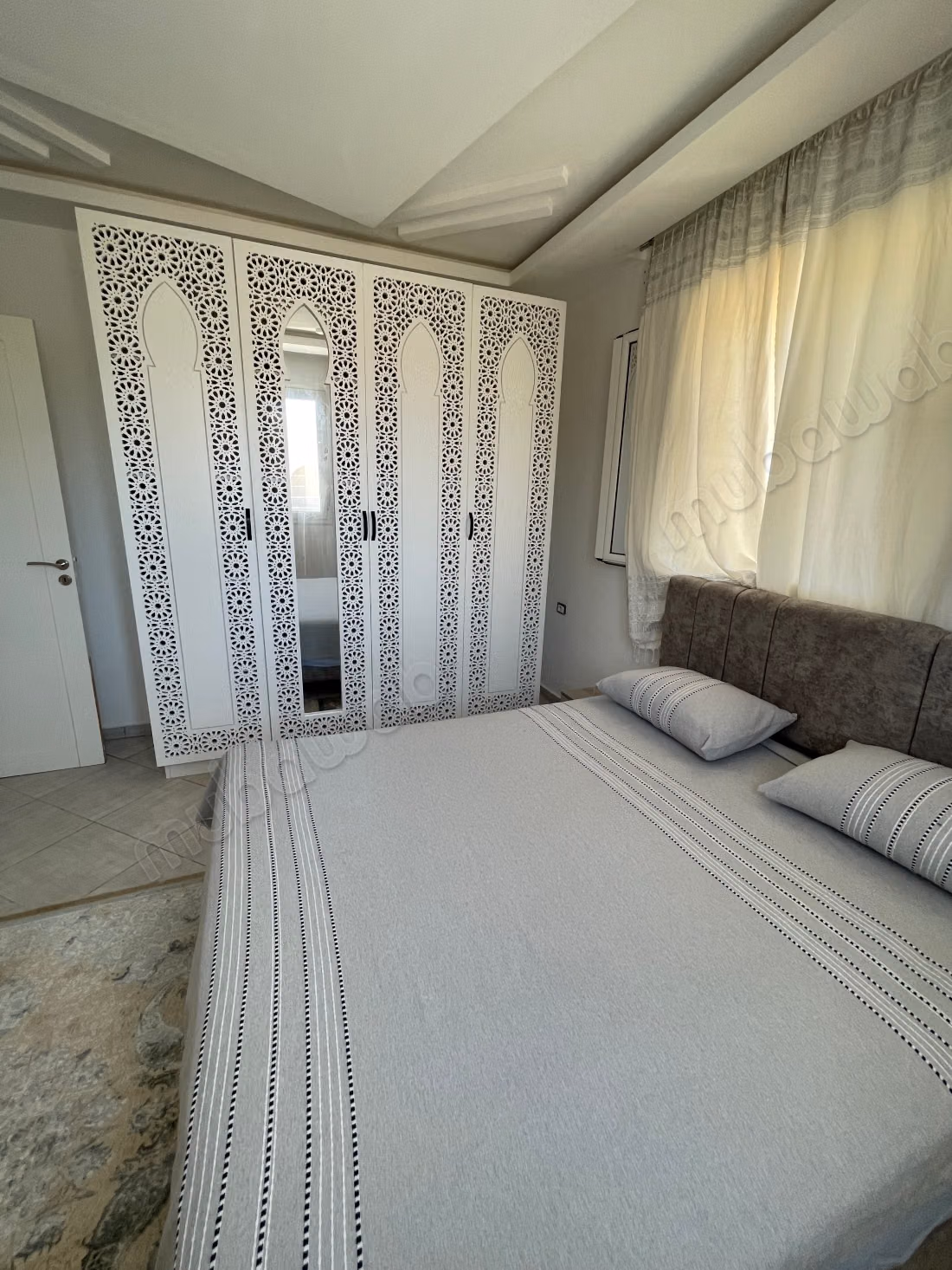 Trouvez votre maison à acheter à Tezdaine.
Superficie 200 m².
Bien meublé