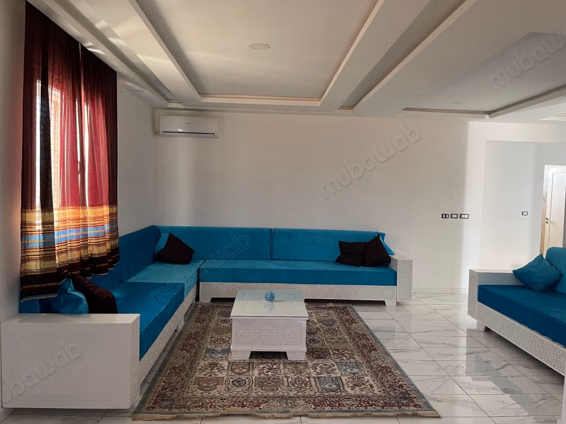Trouvez votre maison à acheter à Tezdaine.
Superficie 200 m².
Bien meublé