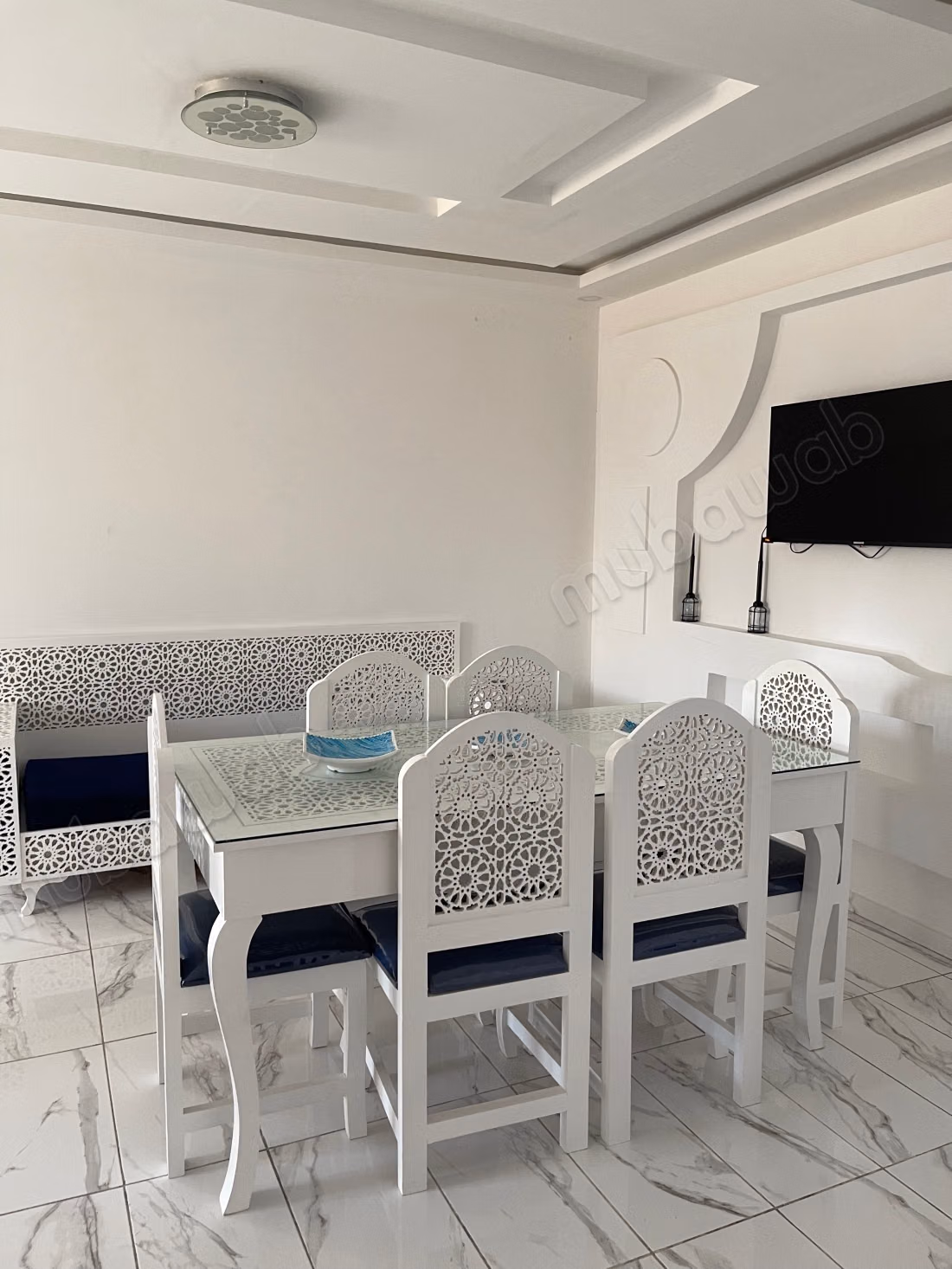 Trouvez votre maison à acheter à Tezdaine.
Superficie 200 m².
Bien meublé