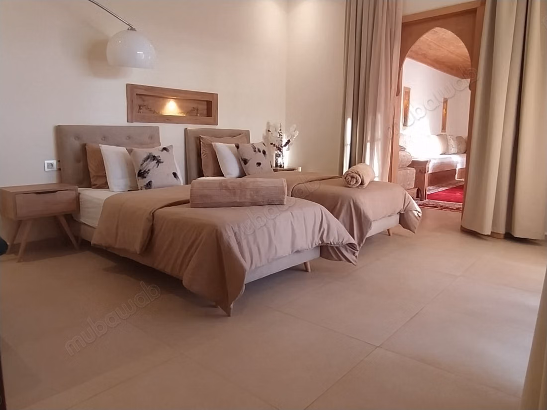 Villa meublée avec piscine à vendre à Ghazoua