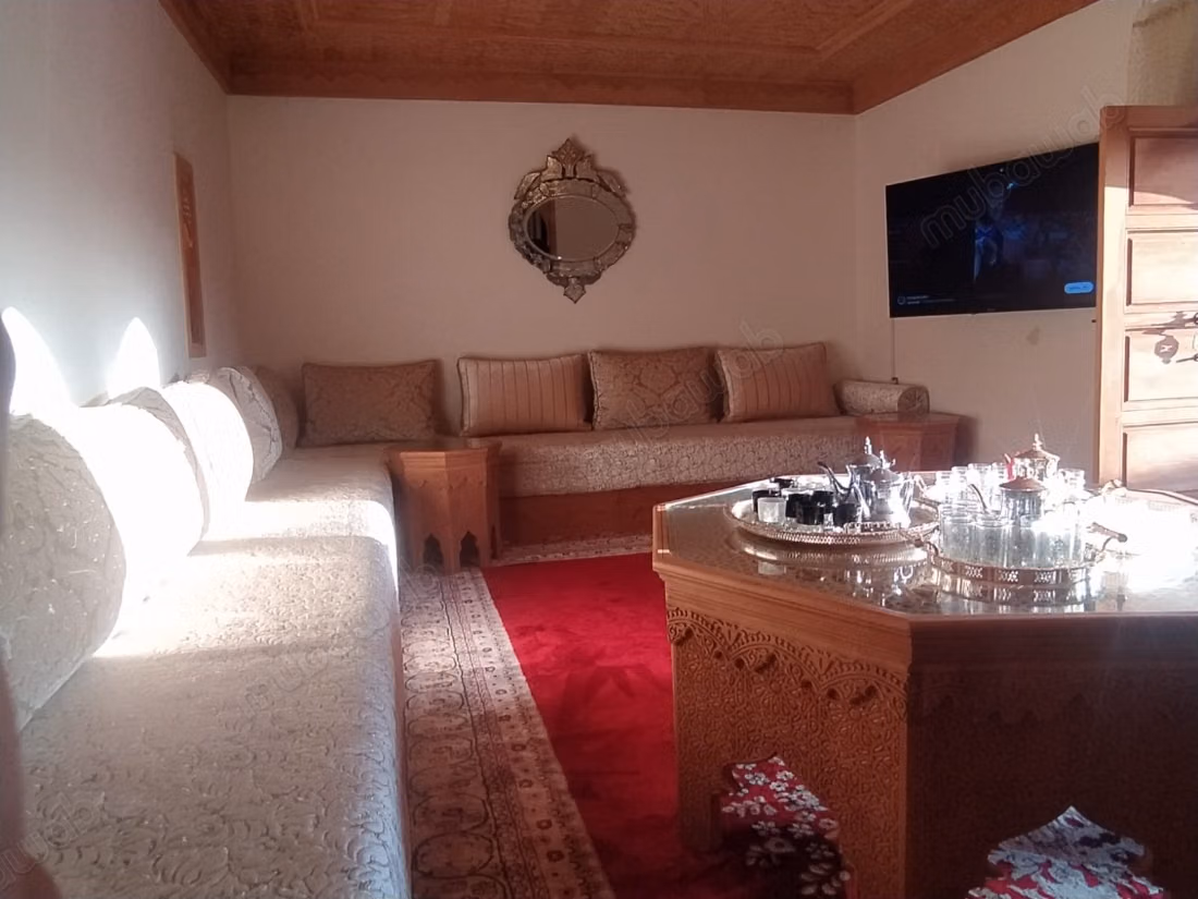Villa meublée avec piscine à vendre à Ghazoua
