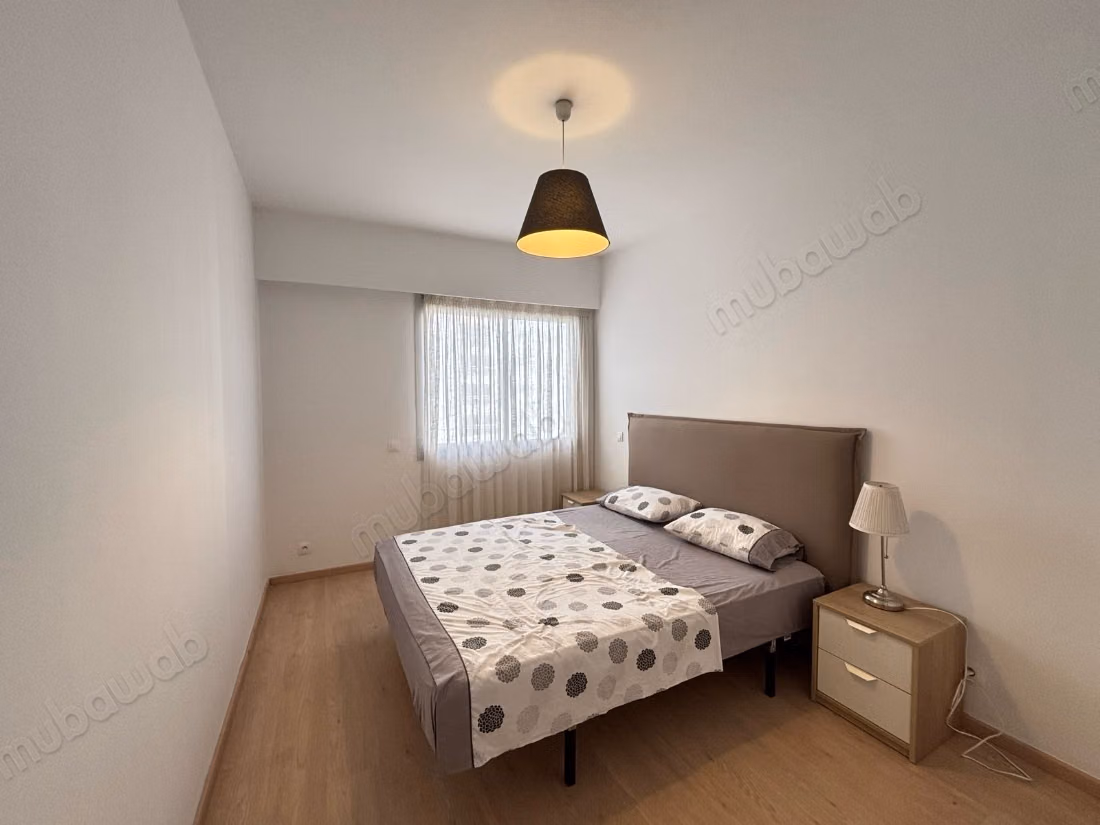 Rent this apartment in Racine. 
5 rooms. 
Attic