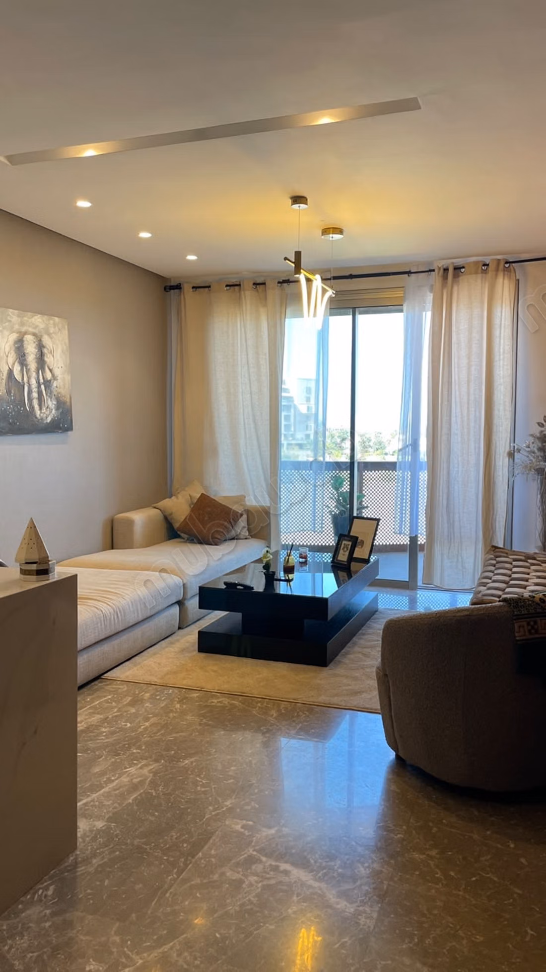 Appartement à louer dans la ville financière de Casablanca. Grande surface de 60 m². Meubles