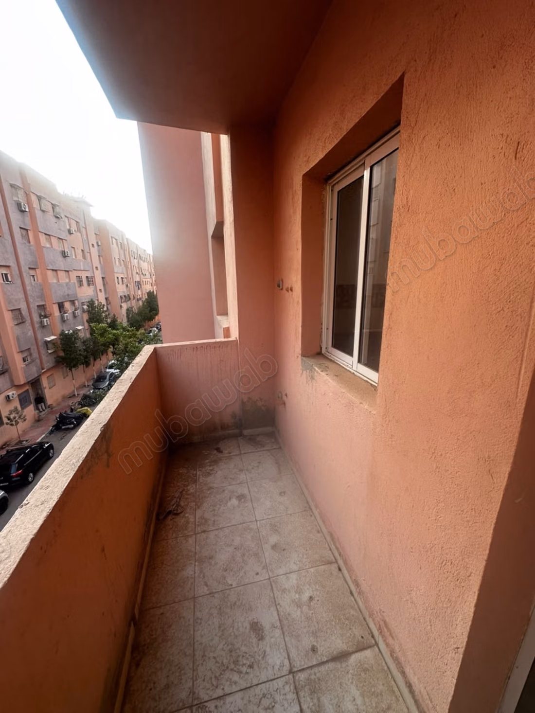 Appart avec balcon près Marjan et café l’adresse