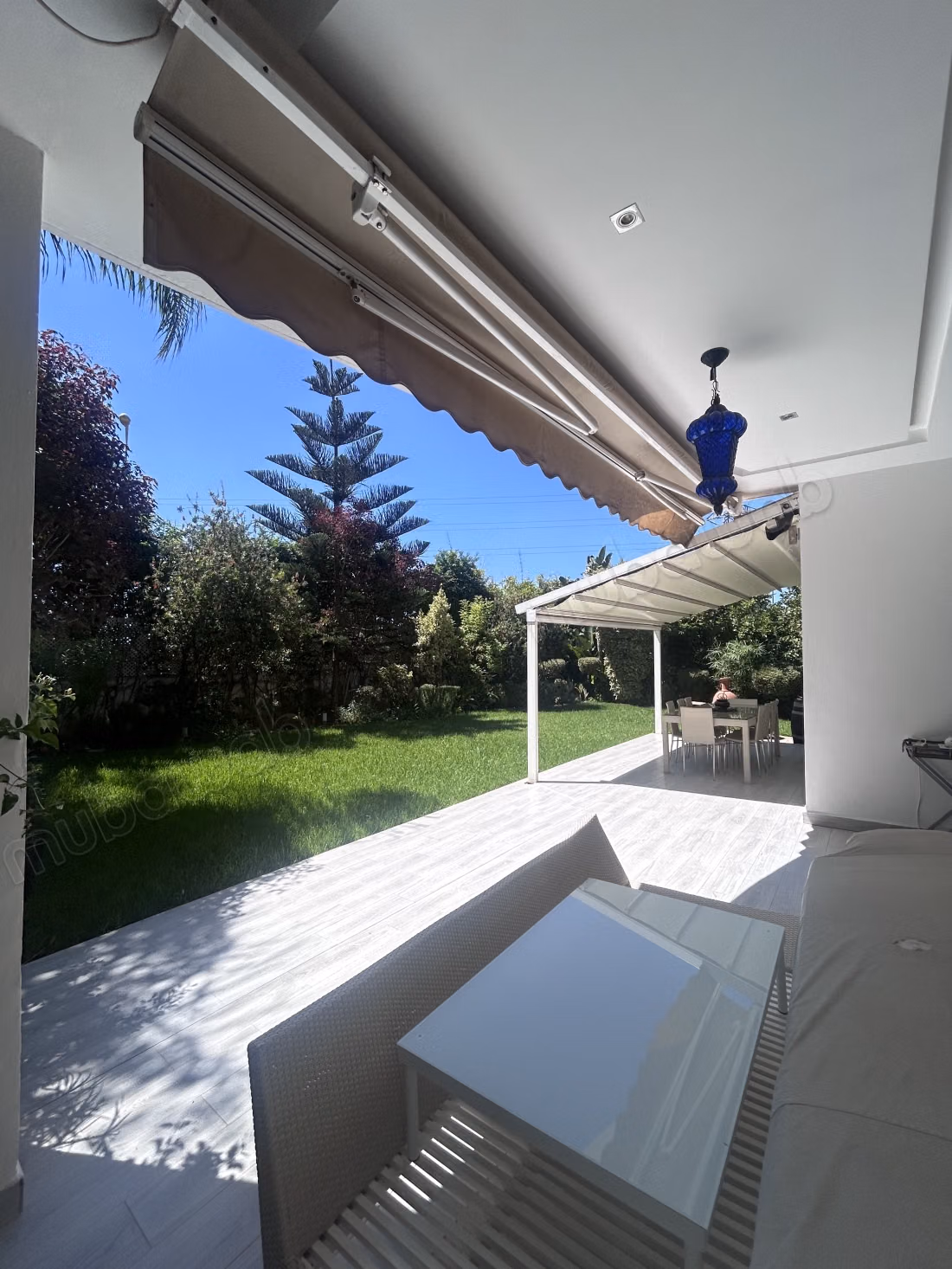 Spacieuse et belle villa à vendre à bouskoura