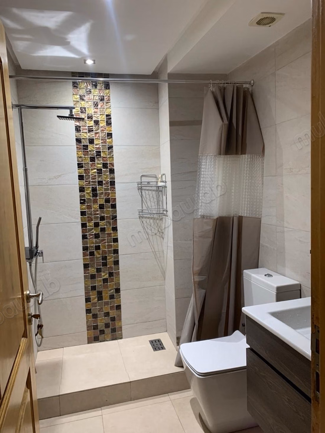 Appartement à vendre à Les princesses.
Maarif — 5