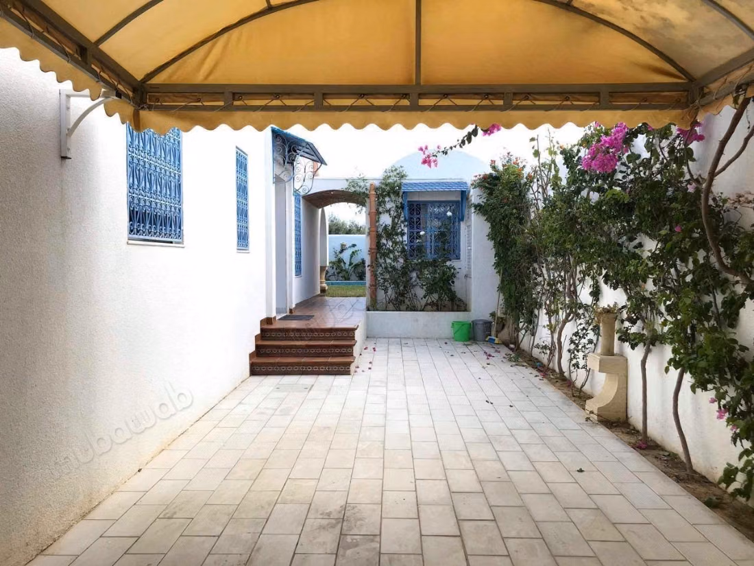 À vendre coquette villa HS à cité diamant Hammamet