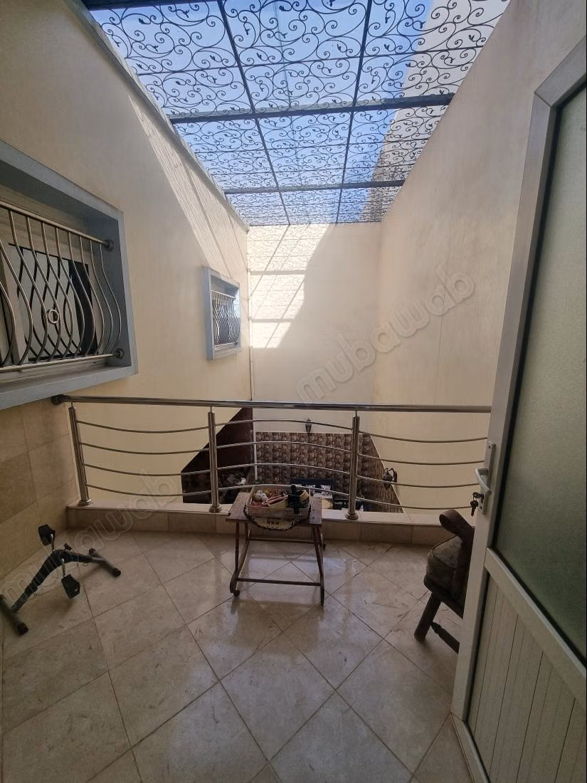 Magnifique villa à louer à Hay Dakhla. 3 grandes pièces. Porte blindée et résidence sécurisée