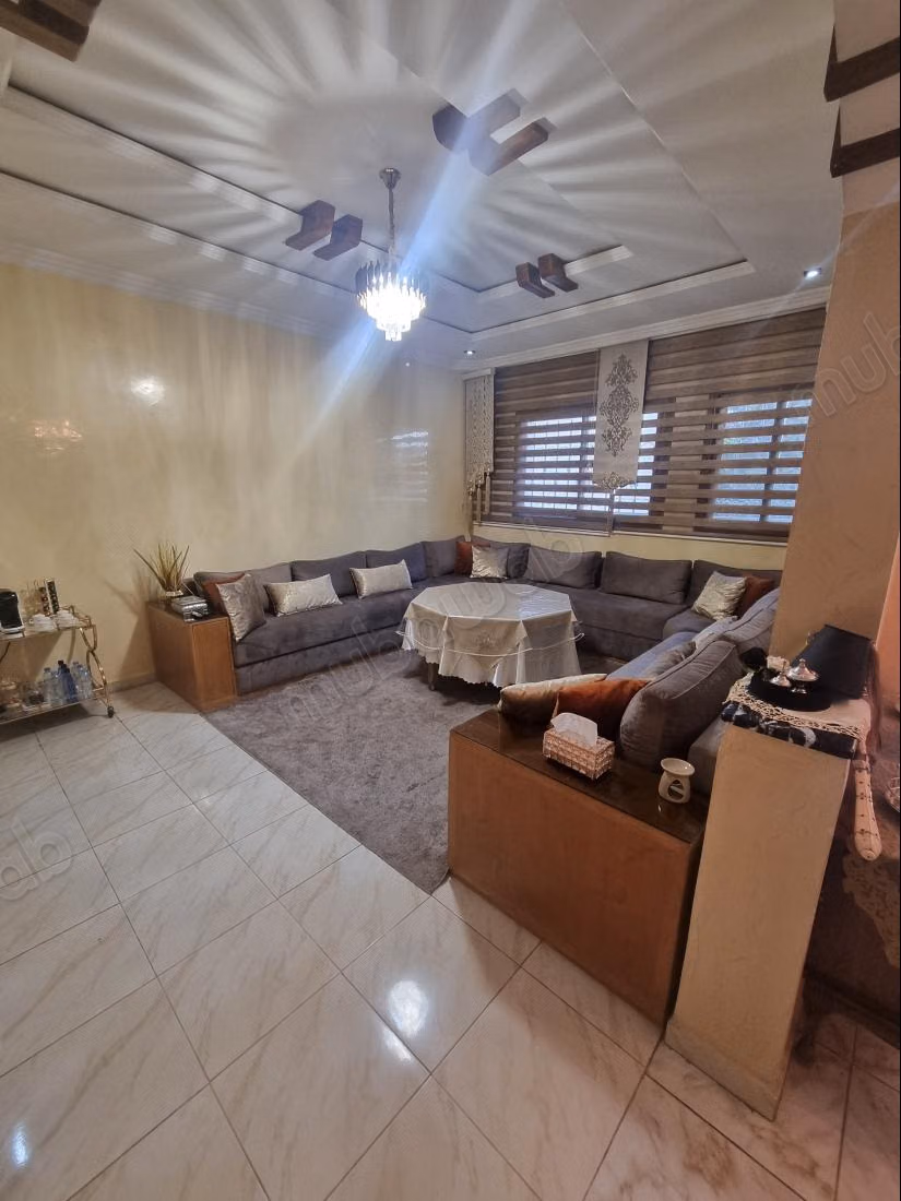 Magnifique villa à louer à Hay Dakhla. 3 grandes pièces. Porte blindée et résidence sécurisée
