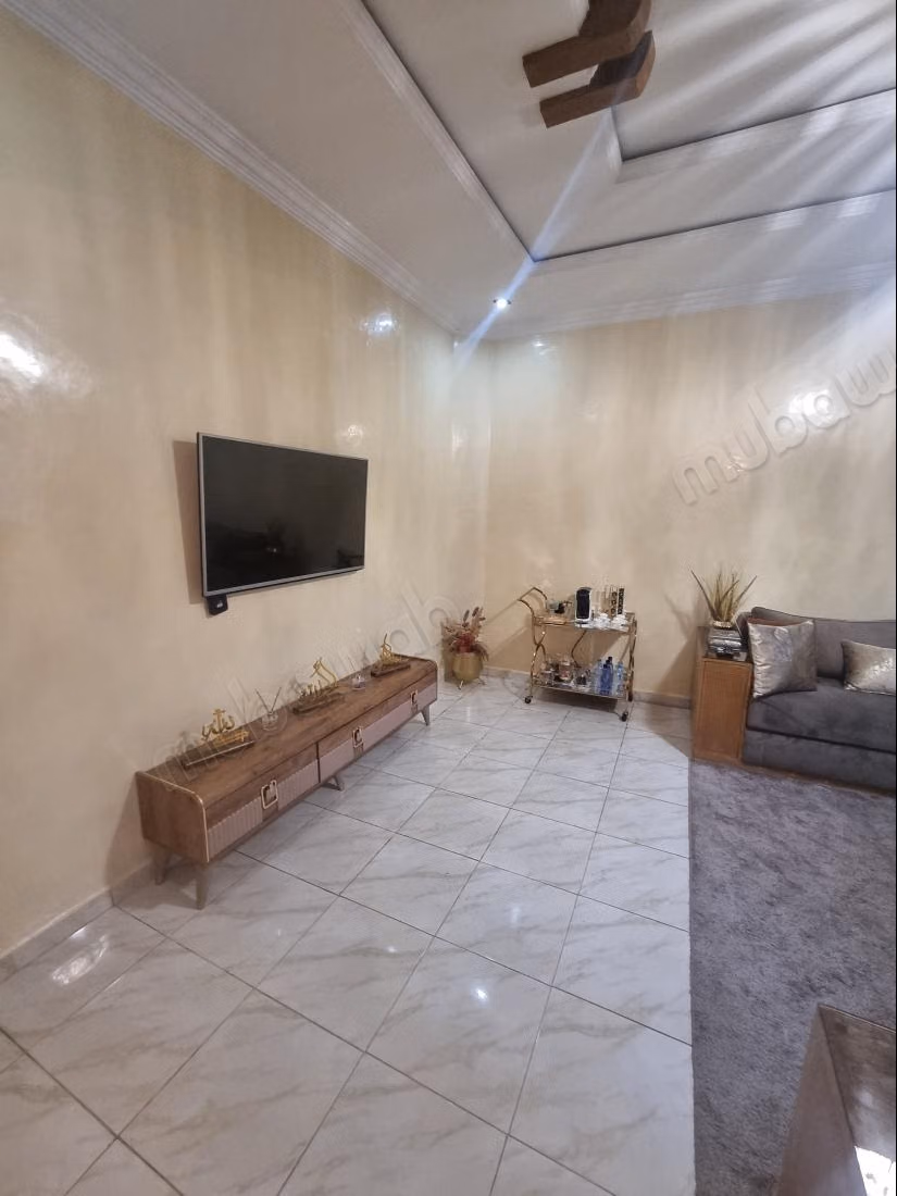 Magnifique villa à louer à Hay Dakhla. 3 grandes pièces. Porte blindée et résidence sécurisée