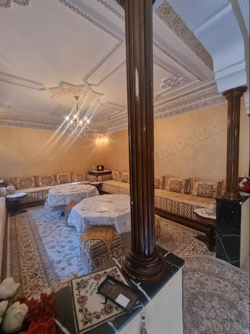 Magnifique villa à louer à Hay Dakhla. 3 grandes pièces. Porte blindée et résidence sécurisée