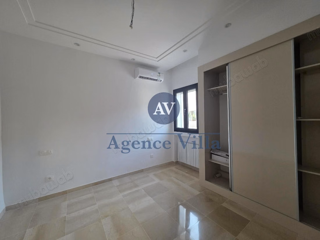 Appartement s2 meublé/vide à la Marsa, vue mer
